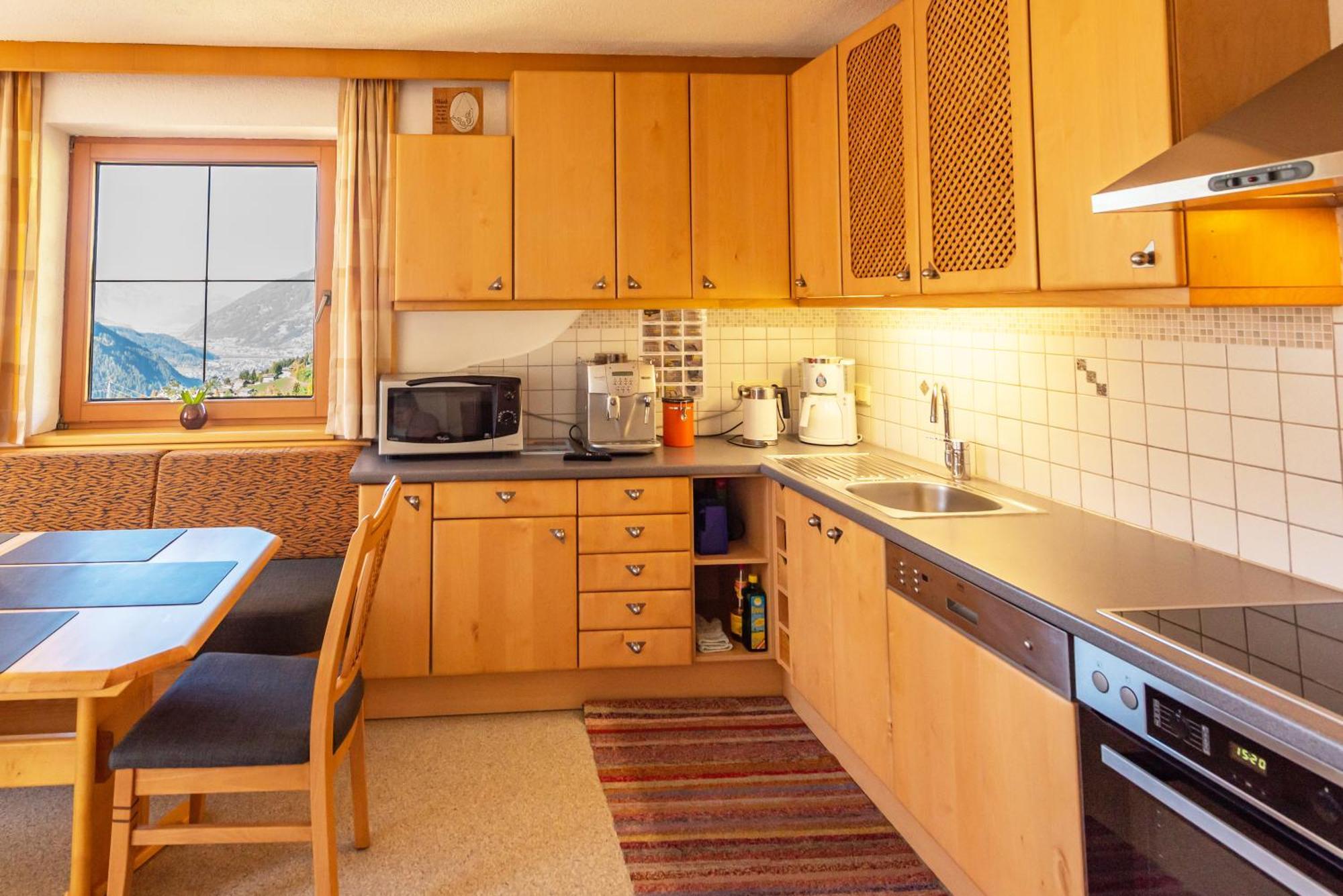 Ferienwohnung Ausblick Zillertal Hainzenberg Bagian luar foto