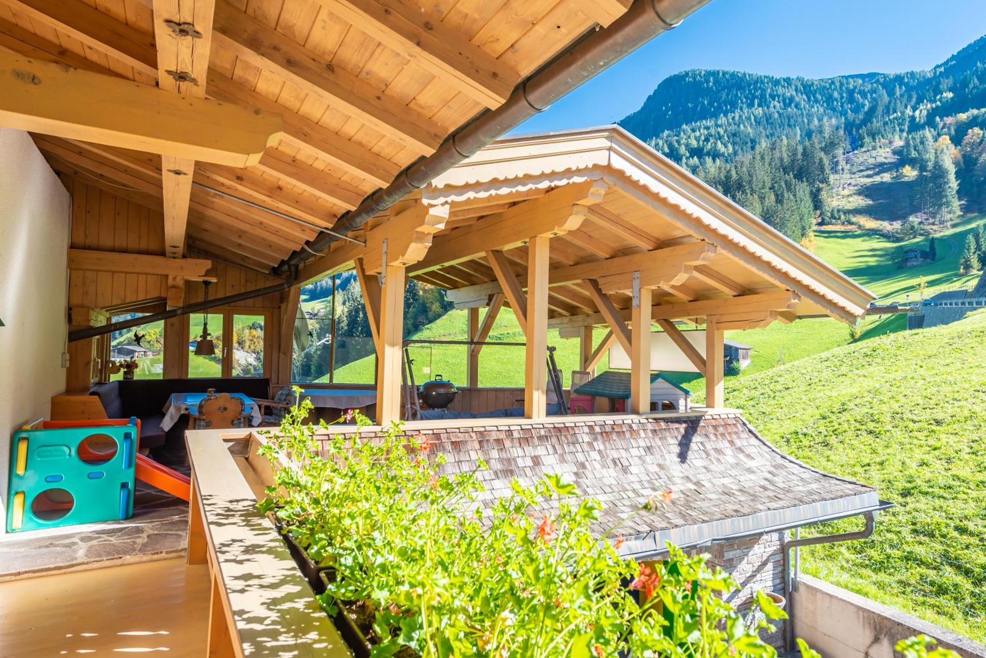 Ferienwohnung Ausblick Zillertal Hainzenberg Bagian luar foto