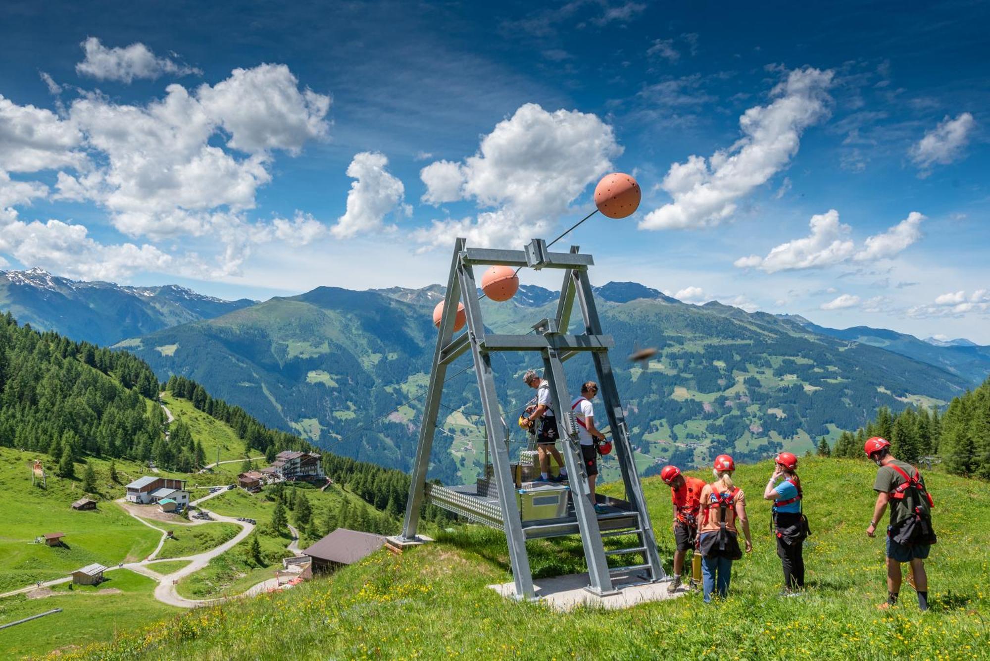 Ferienwohnung Ausblick Zillertal Hainzenberg Bagian luar foto