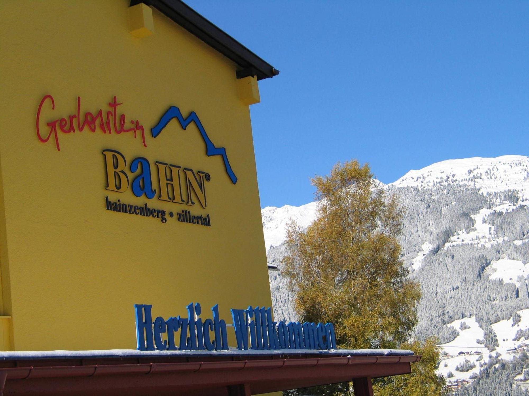 Ferienwohnung Ausblick Zillertal Hainzenberg Bagian luar foto