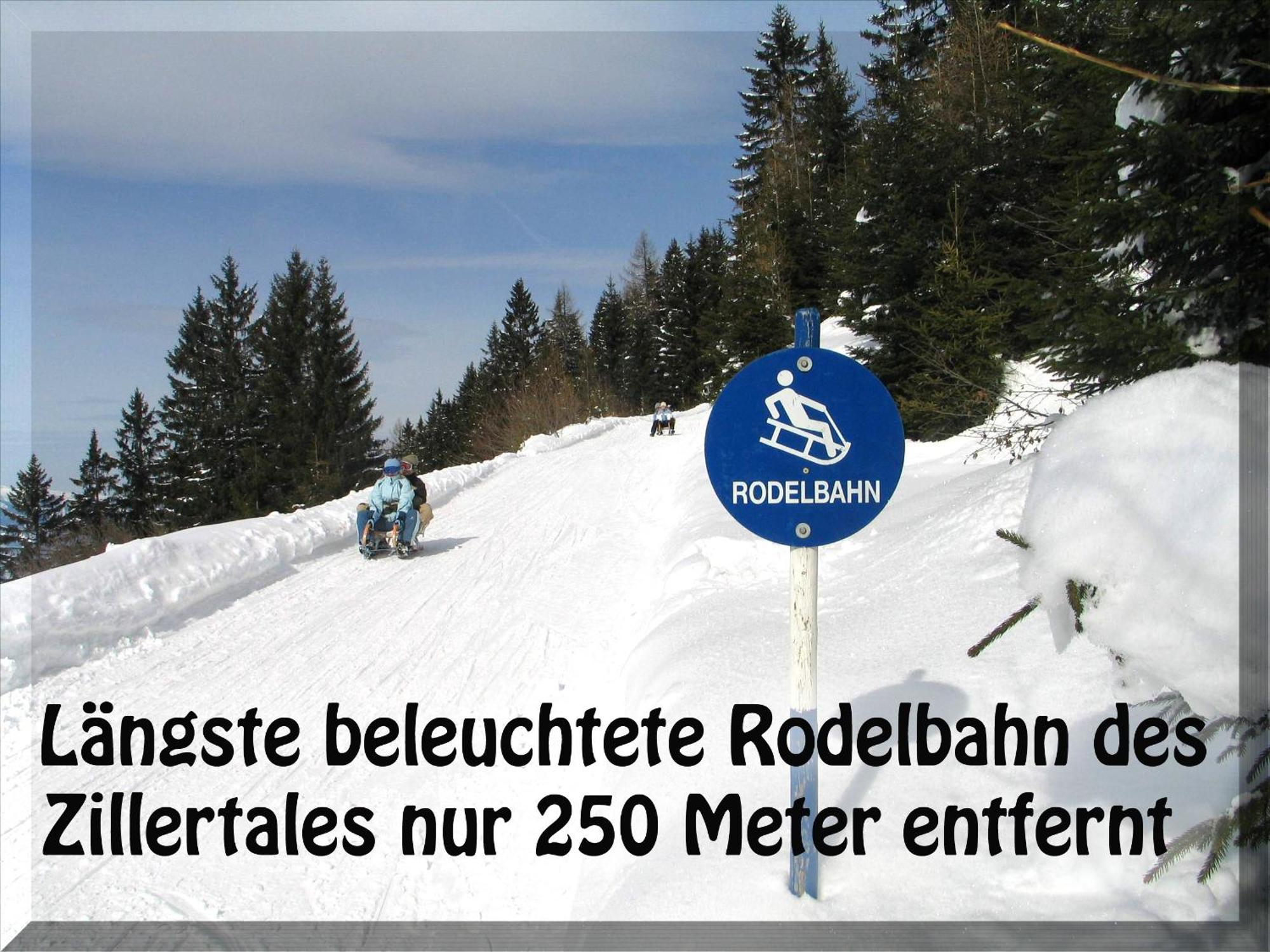 Ferienwohnung Ausblick Zillertal Hainzenberg Bagian luar foto